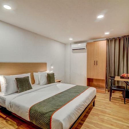 ホテル Oyo Townhouse 104 Koramangala Maharaja Signal バンガロール エクステリア 写真