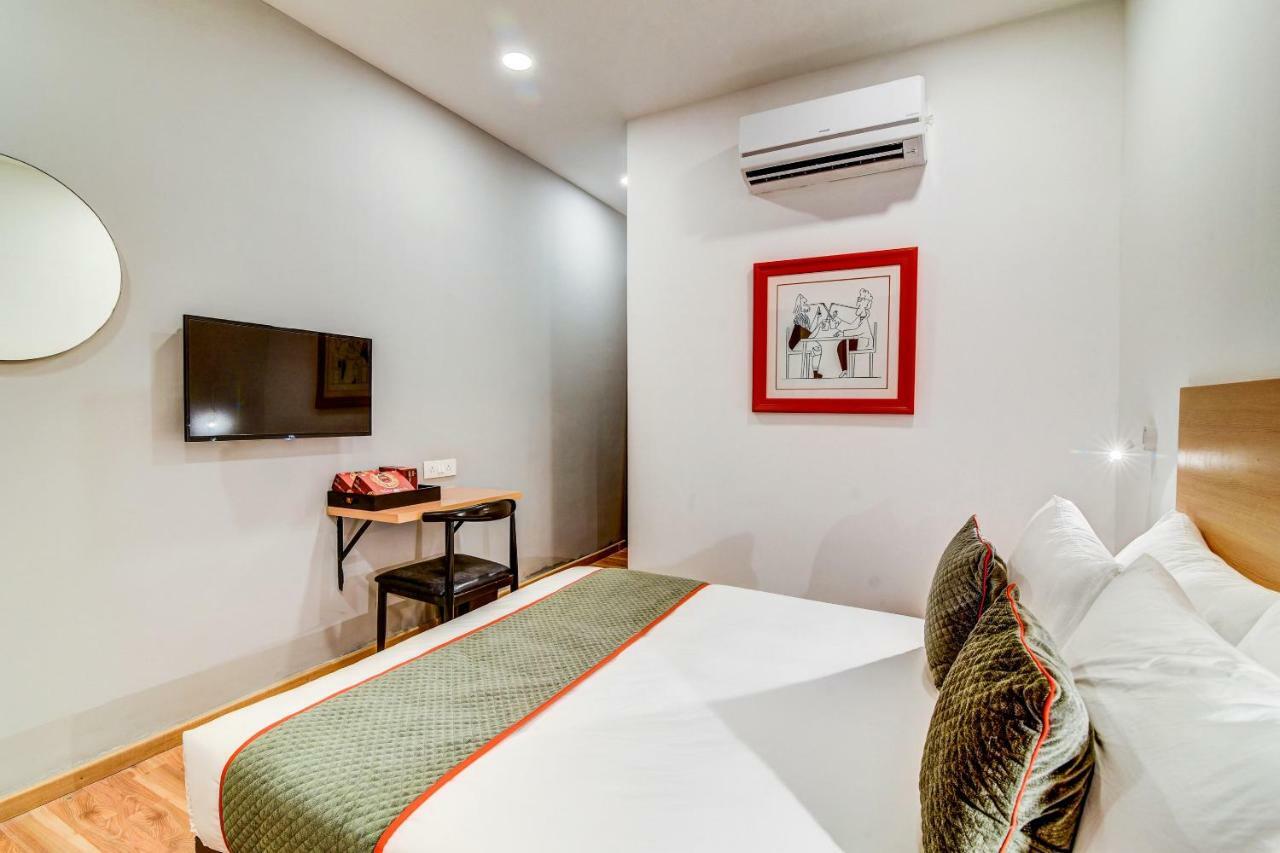 ホテル Oyo Townhouse 104 Koramangala Maharaja Signal バンガロール エクステリア 写真